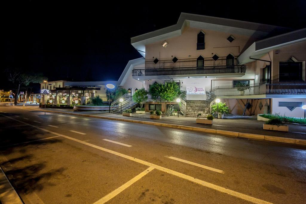 Hotel L'Approdo Cesenatico Exterior foto